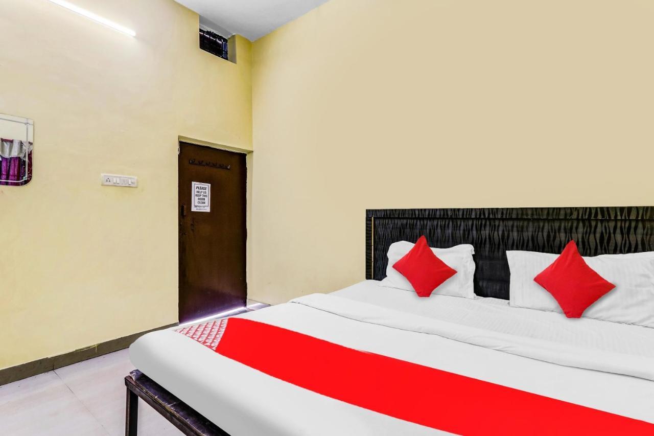 Flagship Hotel Suman Niwas Bijnaur Exterior photo