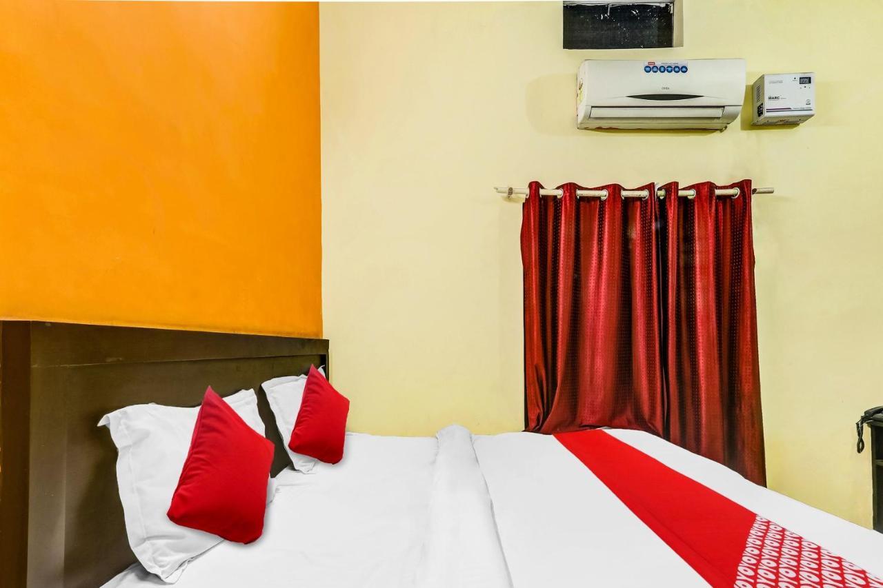 Flagship Hotel Suman Niwas Bijnaur Exterior photo