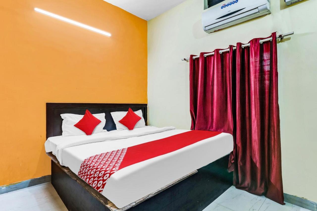 Flagship Hotel Suman Niwas Bijnaur Exterior photo